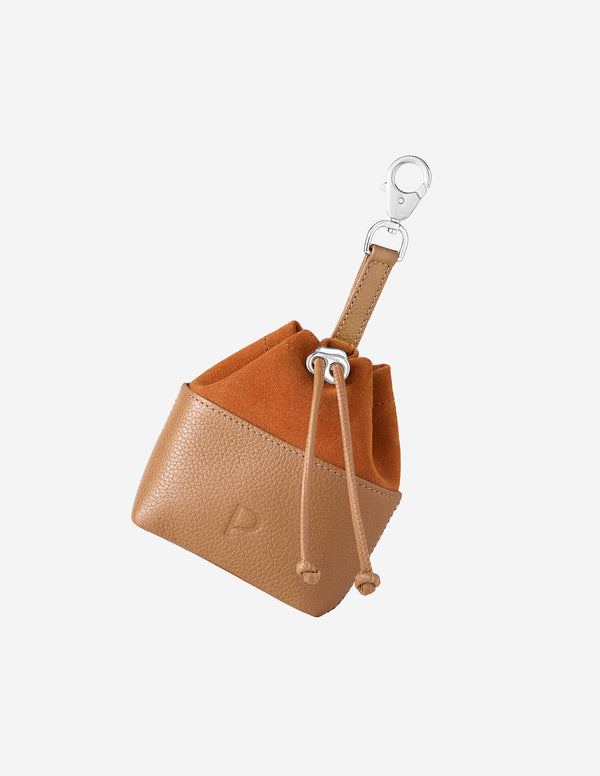PAGERIE-PDP-The-Nue-Luxury-Waste-Treat-Bag-Saddle-02-FINAL_600x.jpg