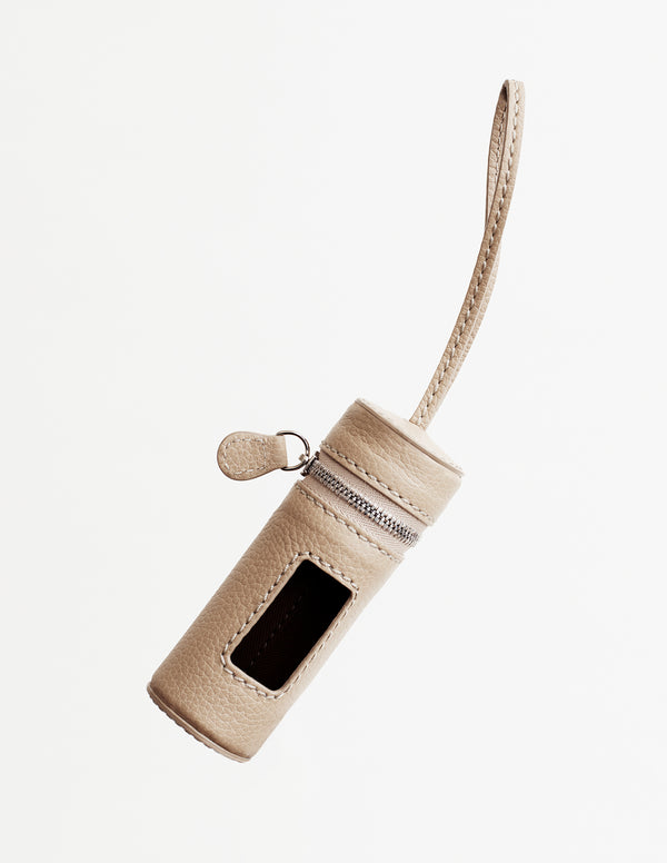PAGERIE-PDP-The-Sahara-Collection-Accessories-The-Pochette-Luxury-Waste-Bag-Holder-Sand-01-FINAL_600x.jpg